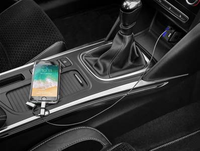 Adaptateur allume-cigare avec câble de recharge universel